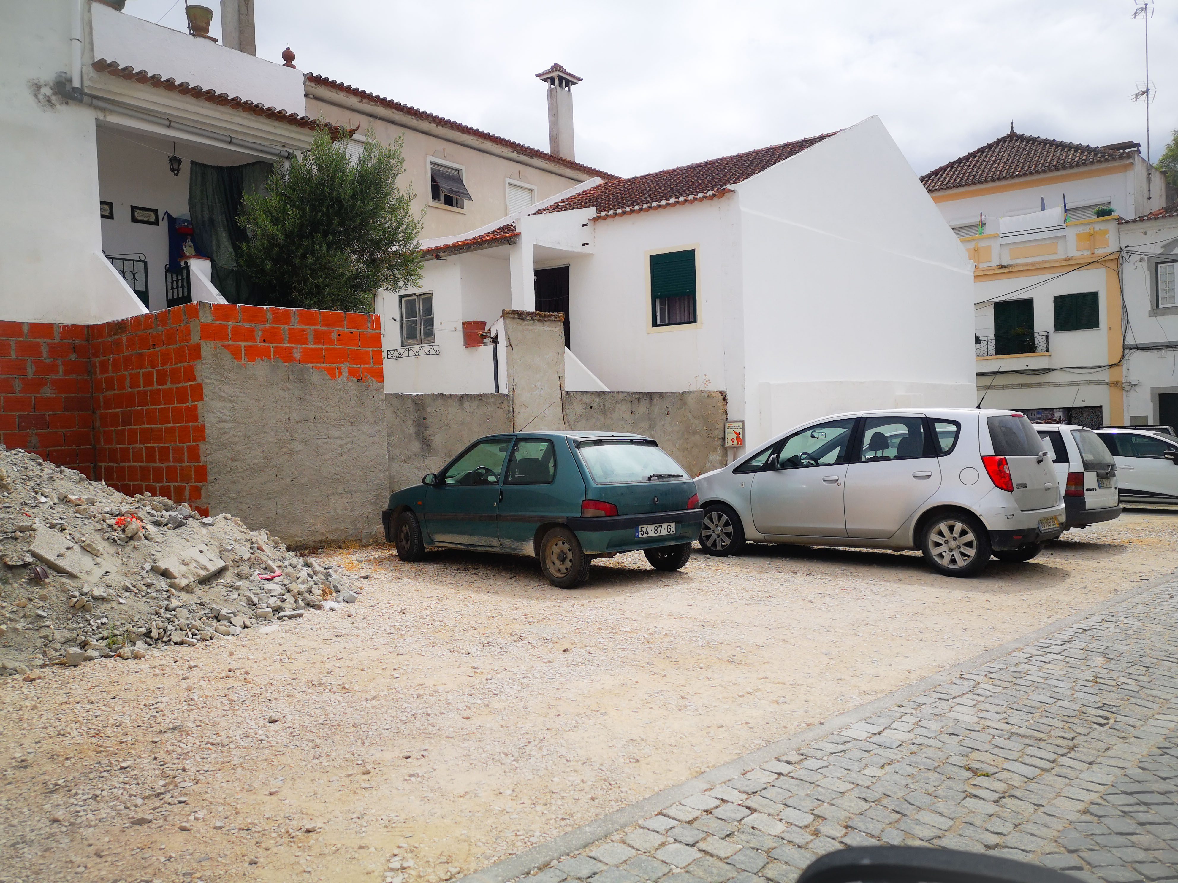 Câmara de Coruche adquire espaço para estacionamento no centro histórico